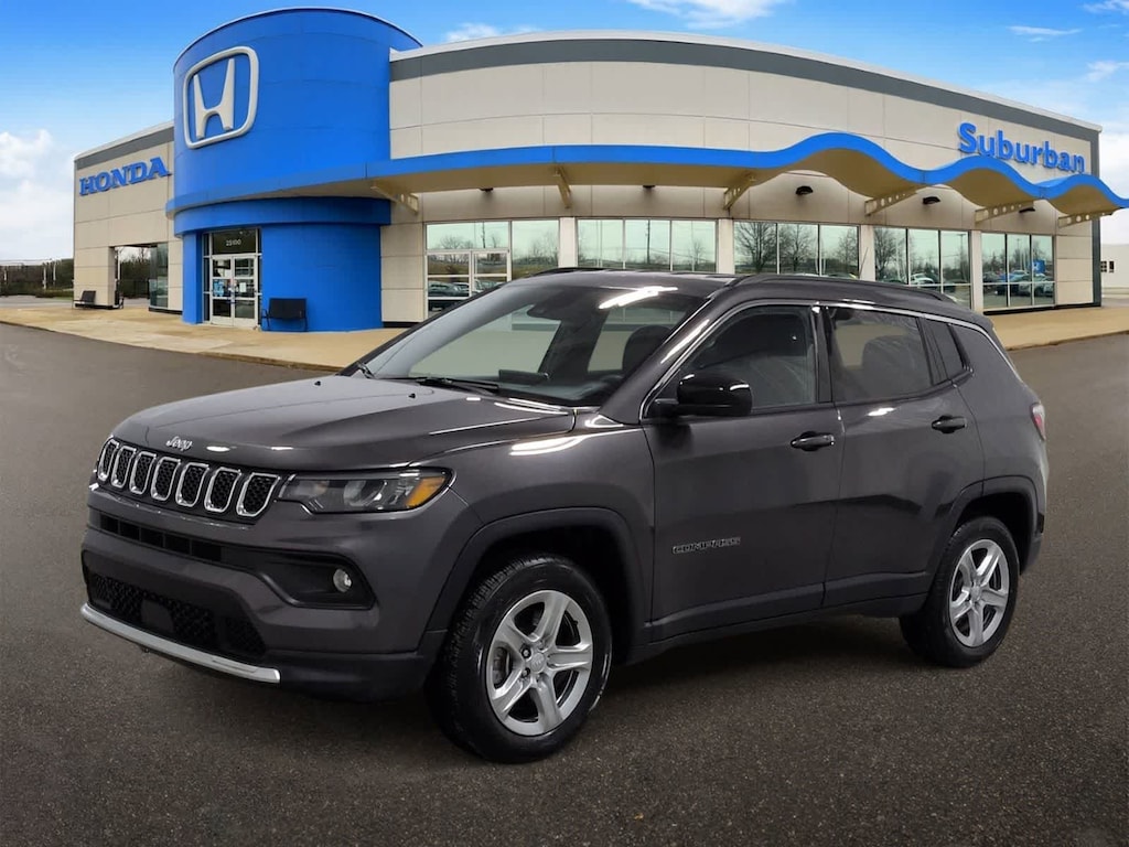 Used 2024 Jeep Compass Latitude SUV