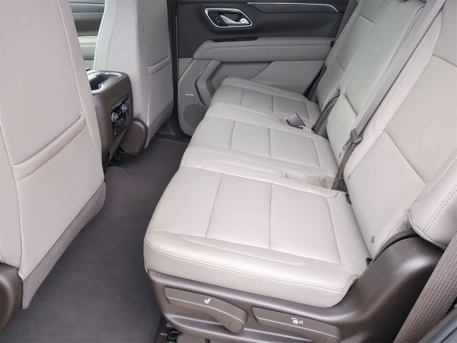 Thumbnail: 2023 Chevrolet Tahoe - 19