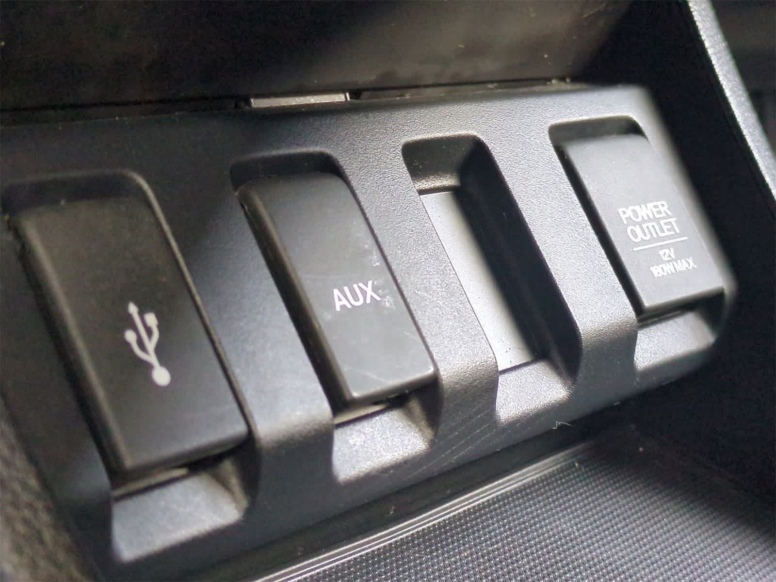 Thumbnail: 2016 Honda HR-V - 28