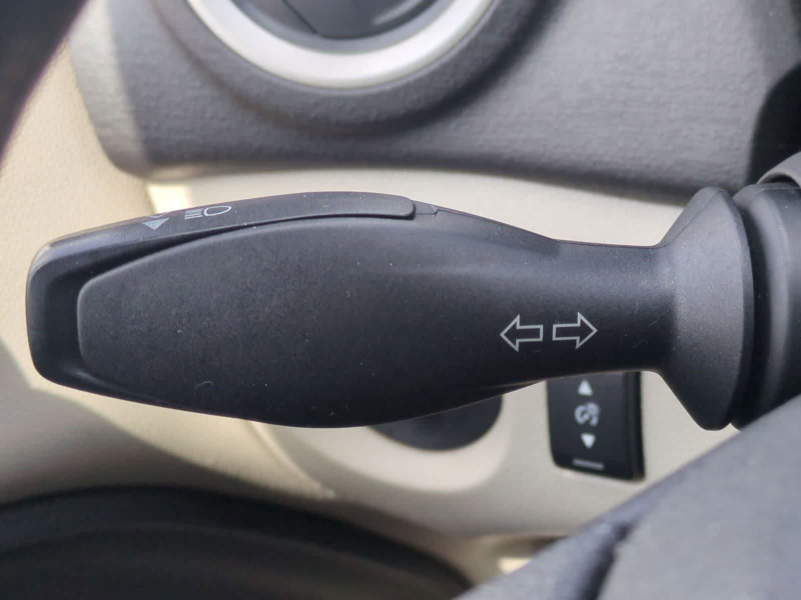 Thumbnail: 2013 Ford Fiesta - 24