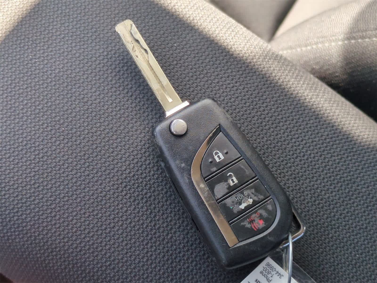 Thumbnail: 2024 Toyota Corolla - 33