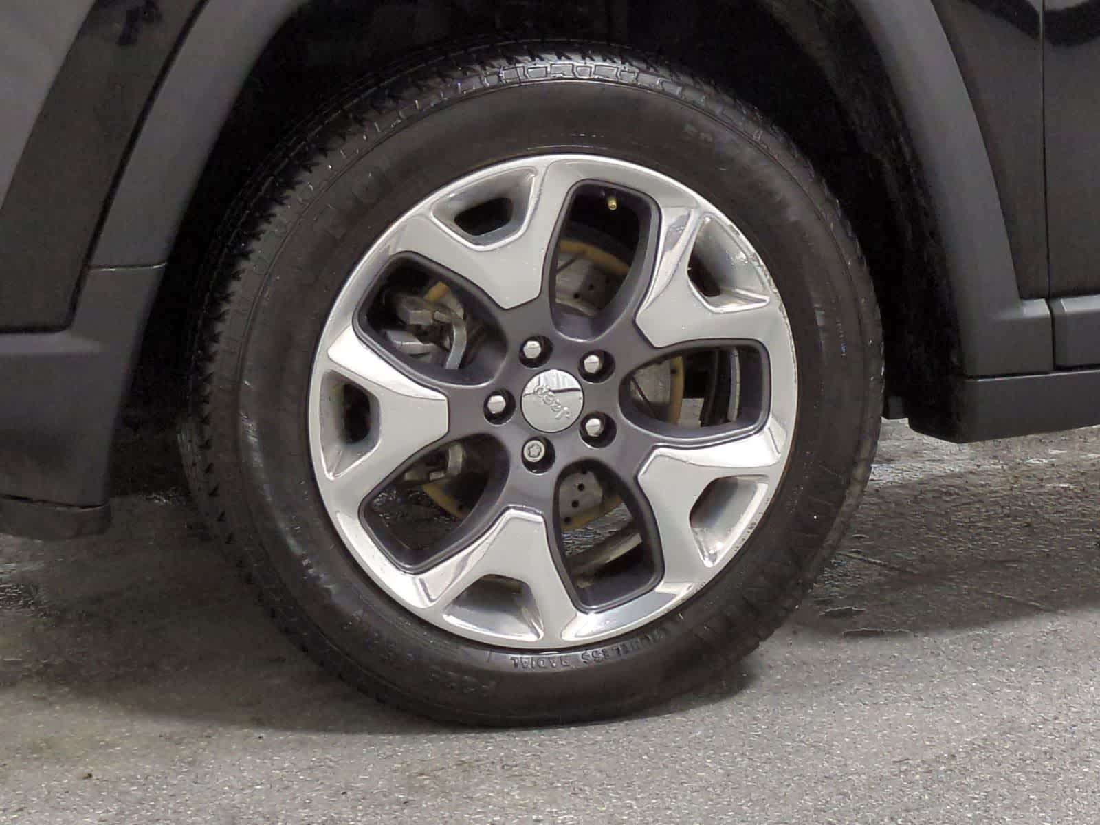 Thumbnail: 2017 Jeep Compass - 21