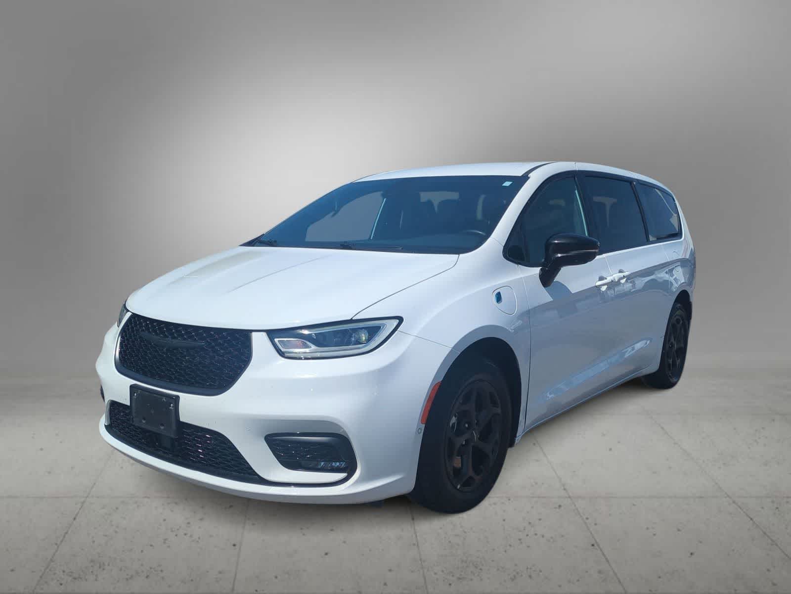 2024 Chrysler Pacifica PHEV Select - Photo 4