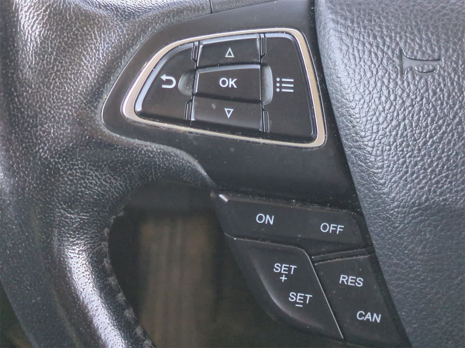 Thumbnail: 2019 Ford EcoSport - 25