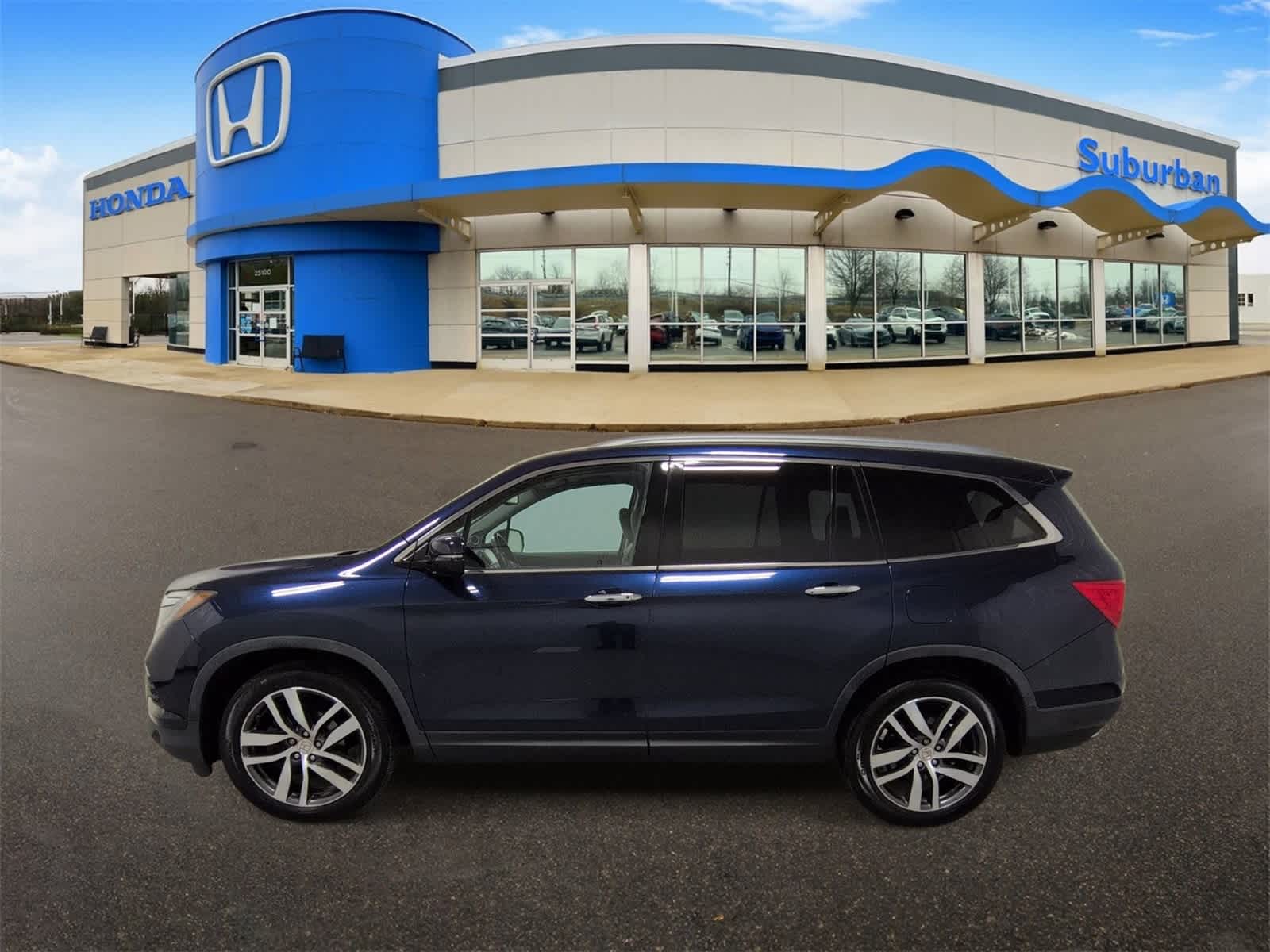 Thumbnail: 2016 Honda Pilot - 4