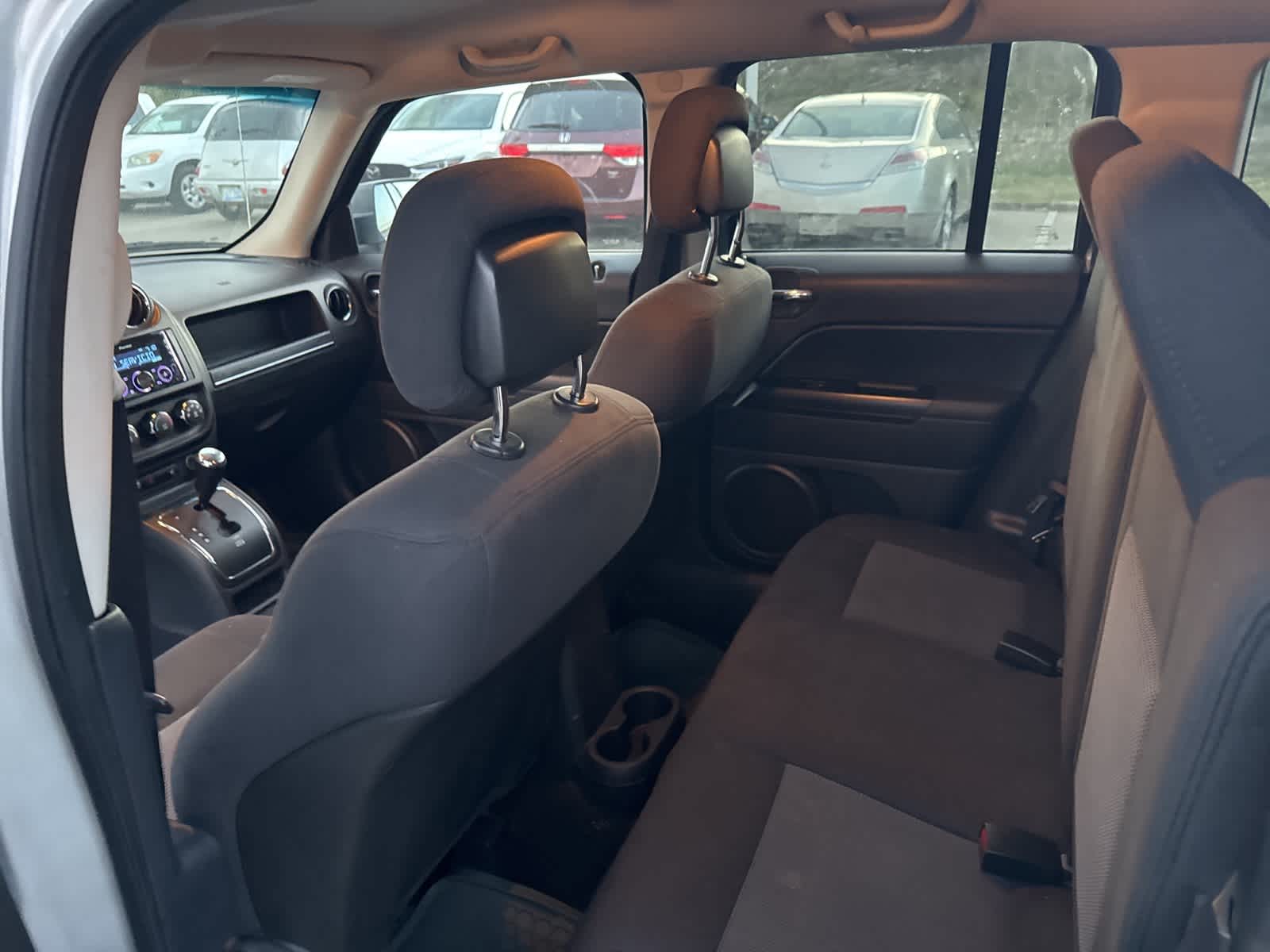 Thumbnail: 2011 Jeep Patriot - 31