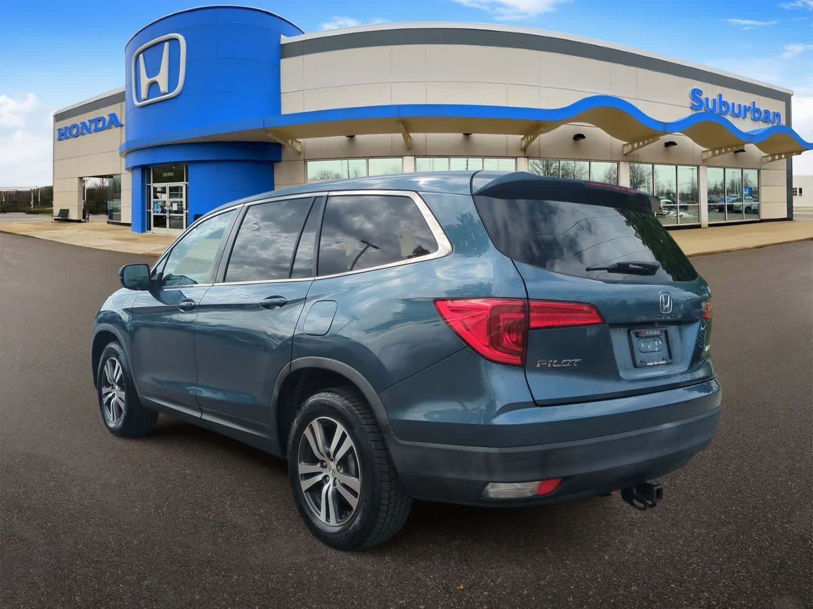 Thumbnail: 2016 Honda Pilot - 6