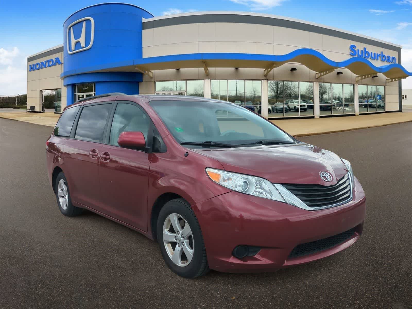 Thumbnail: 2012 Toyota Sienna - 2