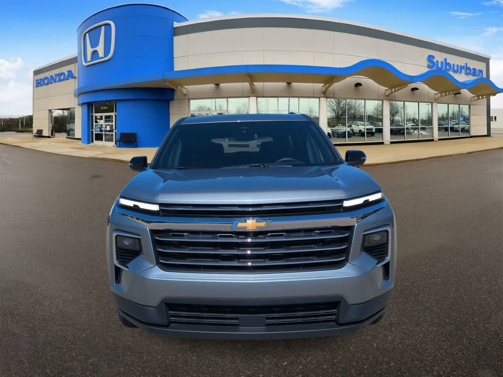 Thumbnail: 2025 Chevrolet Traverse - 3