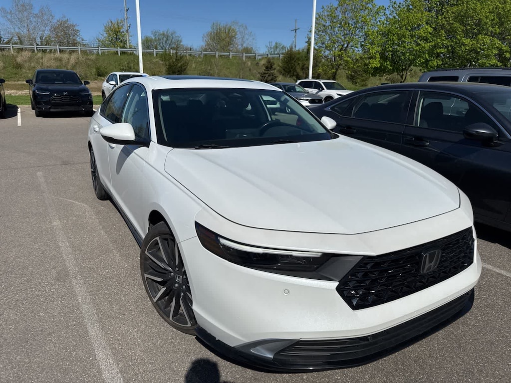 Used 2023 Honda Accord Hybrid Touring Sedan
