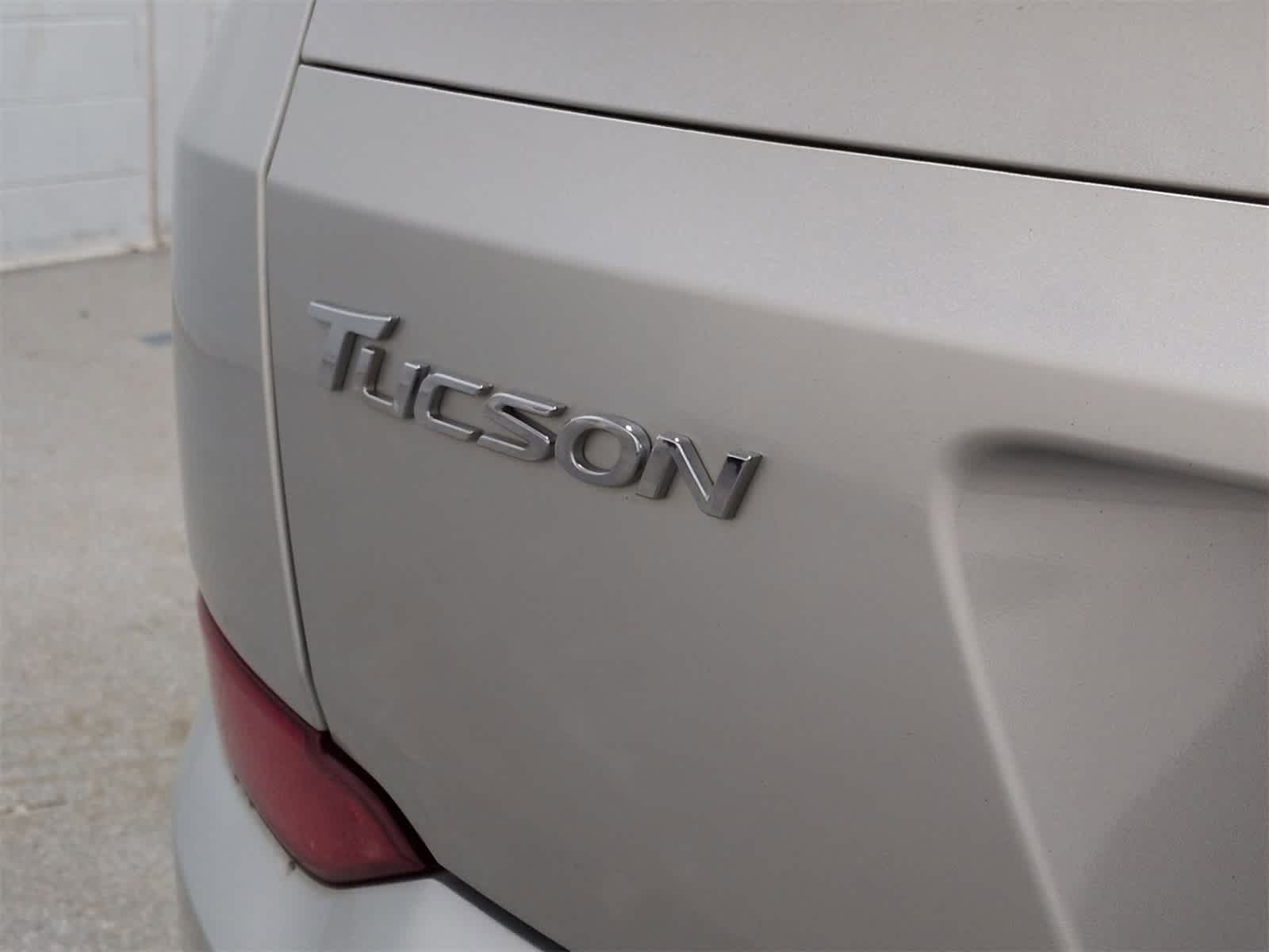 Thumbnail: 2018 Hyundai Tucson - 12