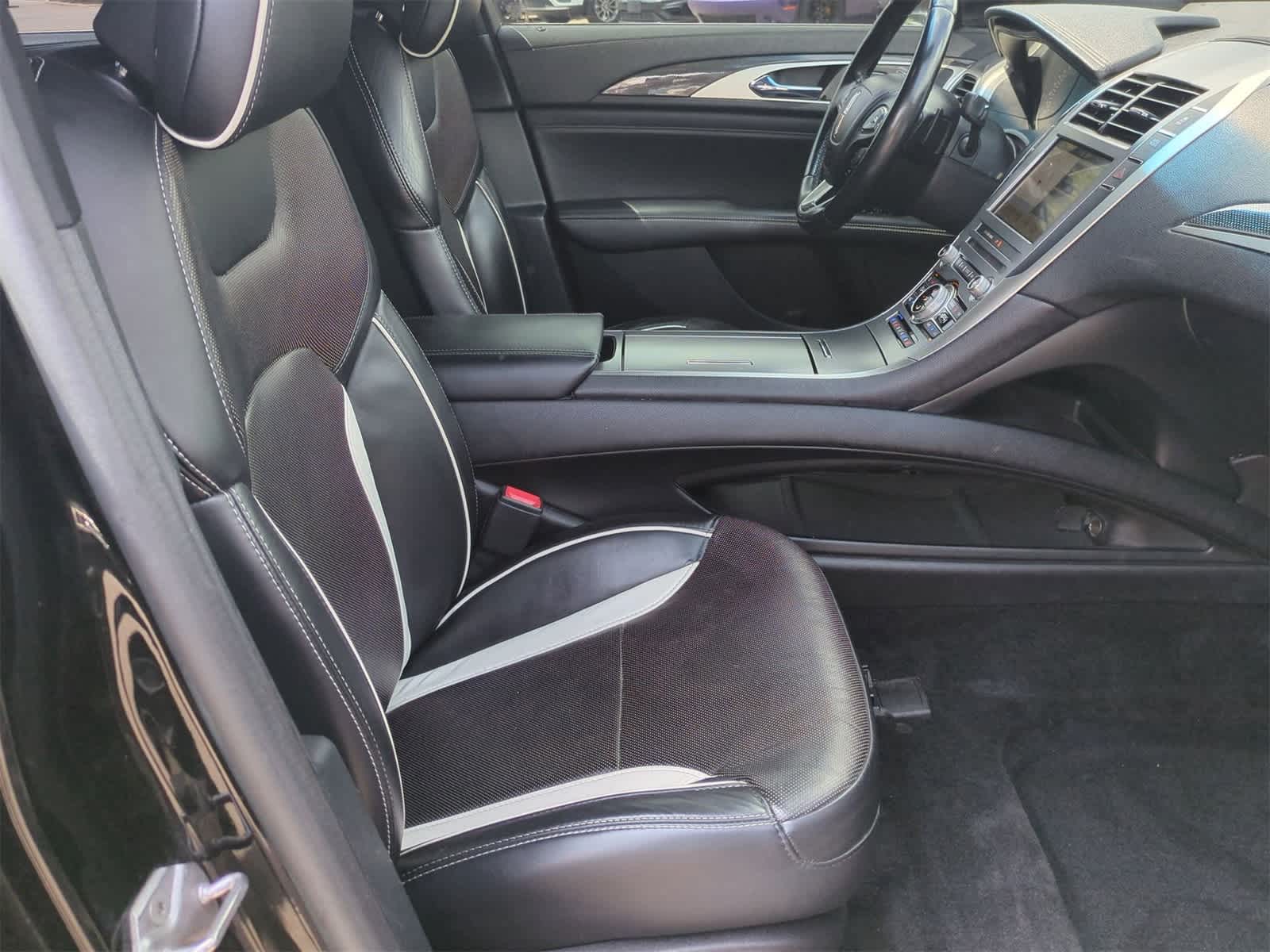 2017 Lincoln MKZ Reserve 23
