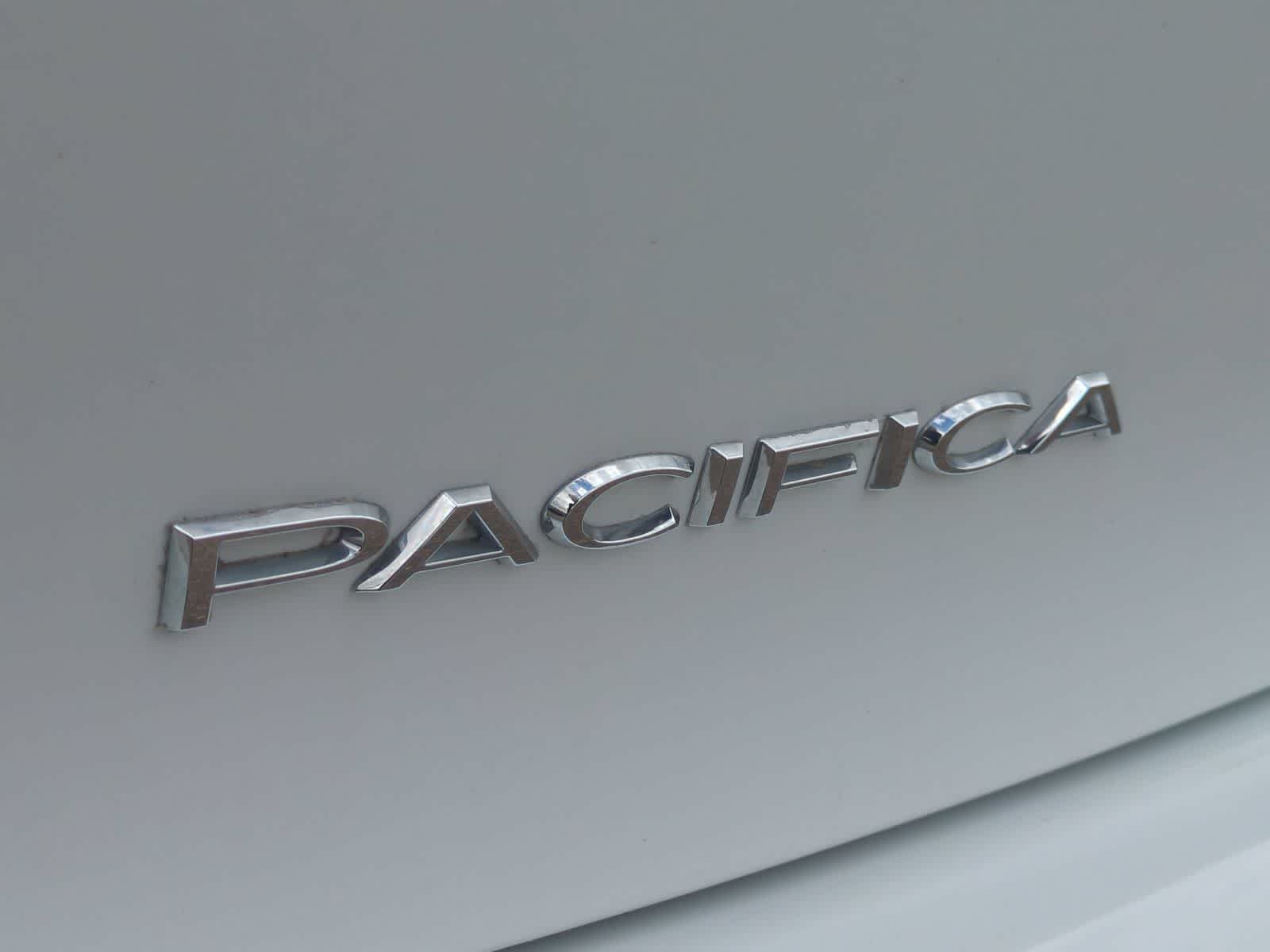 Thumbnail: 2025 Chrysler Pacifica - 13