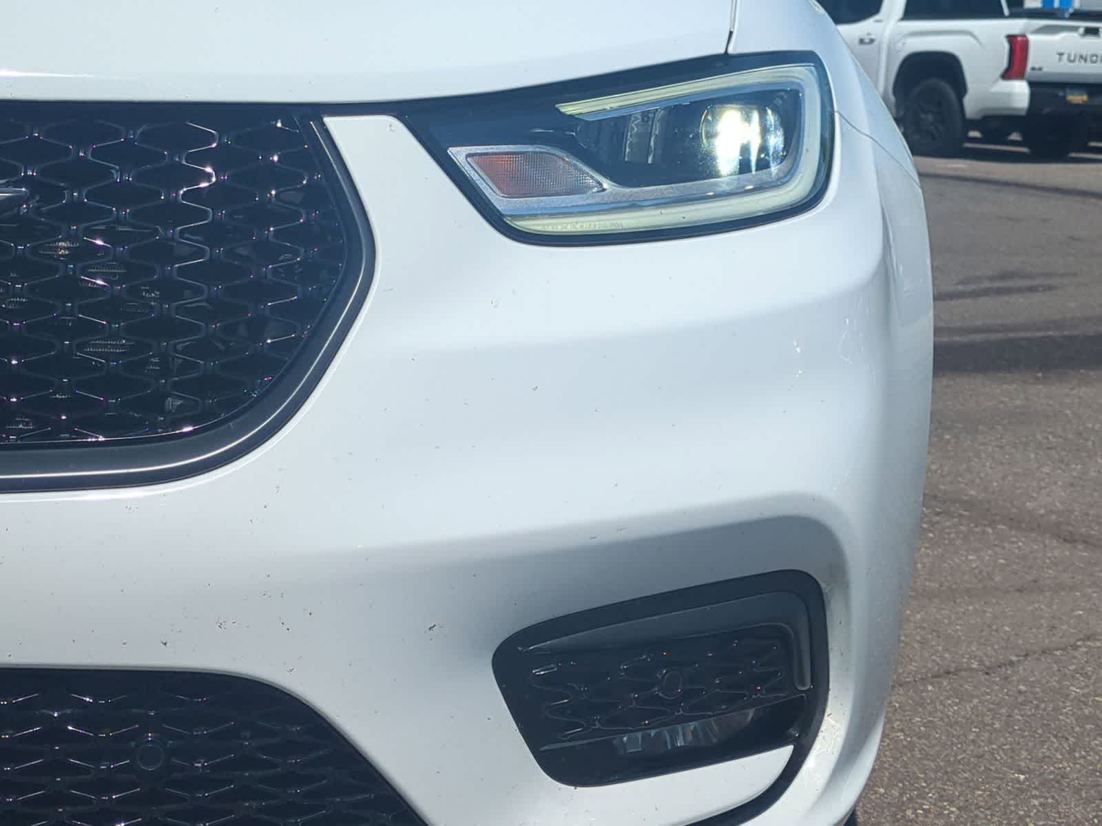 2024 Chrysler Pacifica PHEV Select - Photo 11