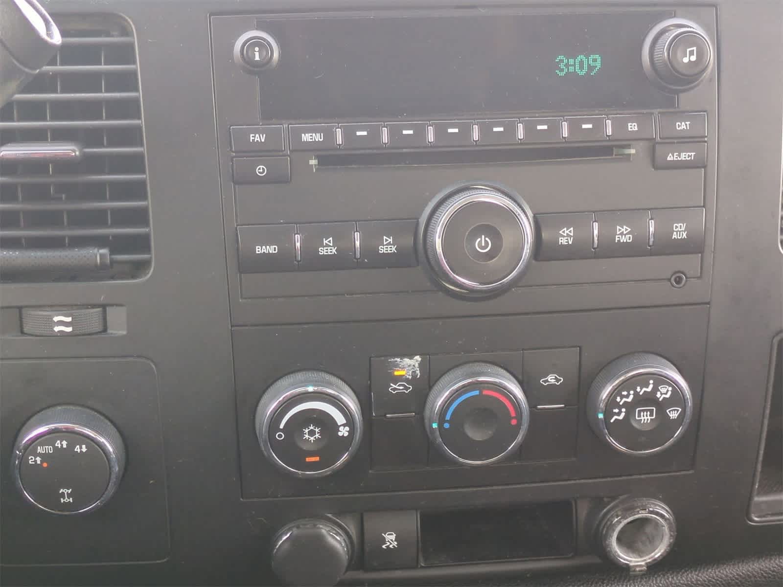 Thumbnail: 2009 Chevrolet Silverado 1500 - 22