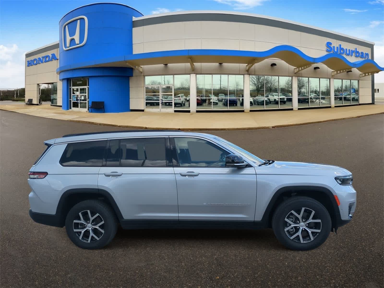 Thumbnail: 2024 Jeep Grand Cherokee L - 9