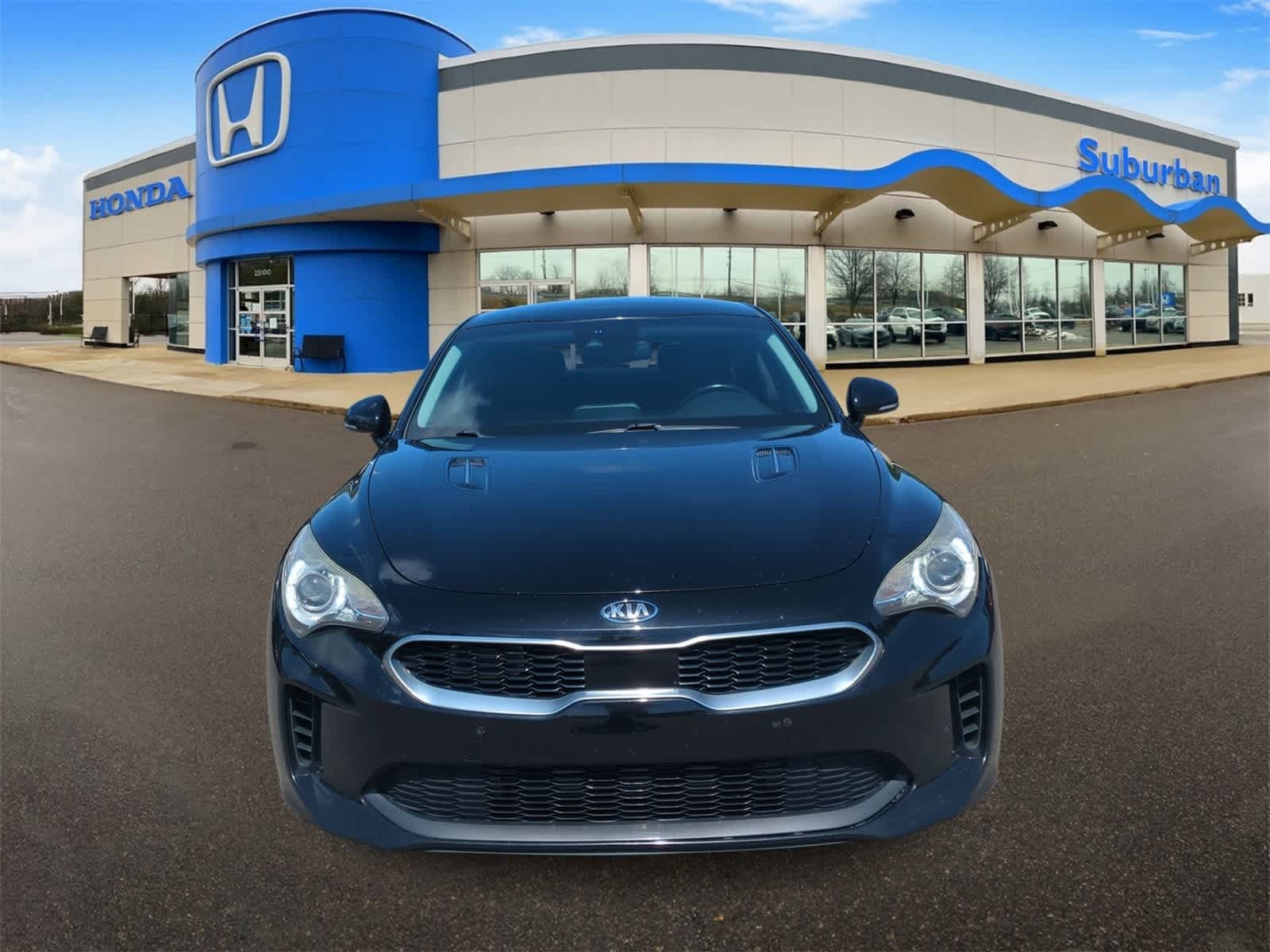 Thumbnail: 2018 Kia Stinger - 3