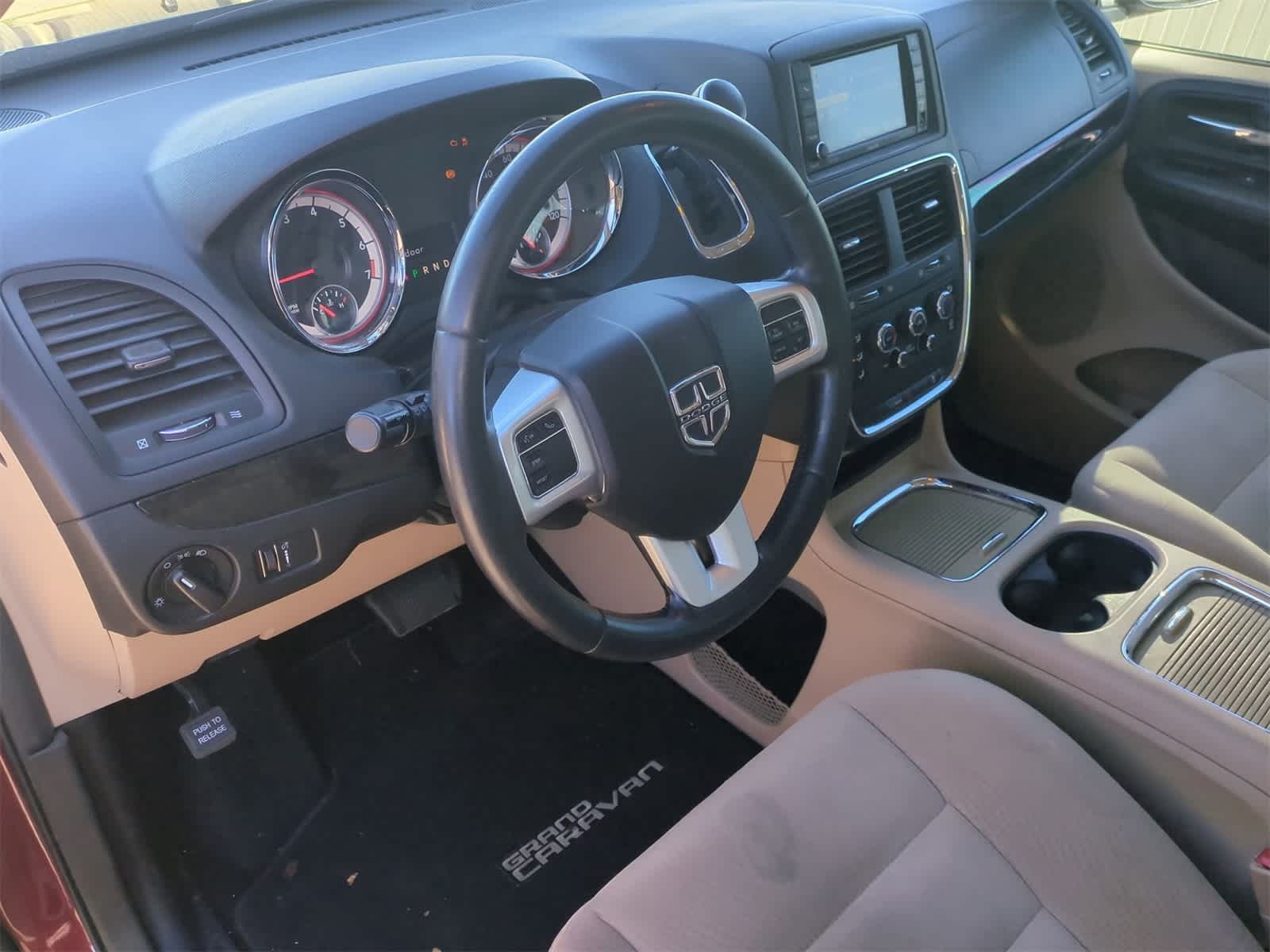 Thumbnail: 2014 Dodge Grand Caravan - 10