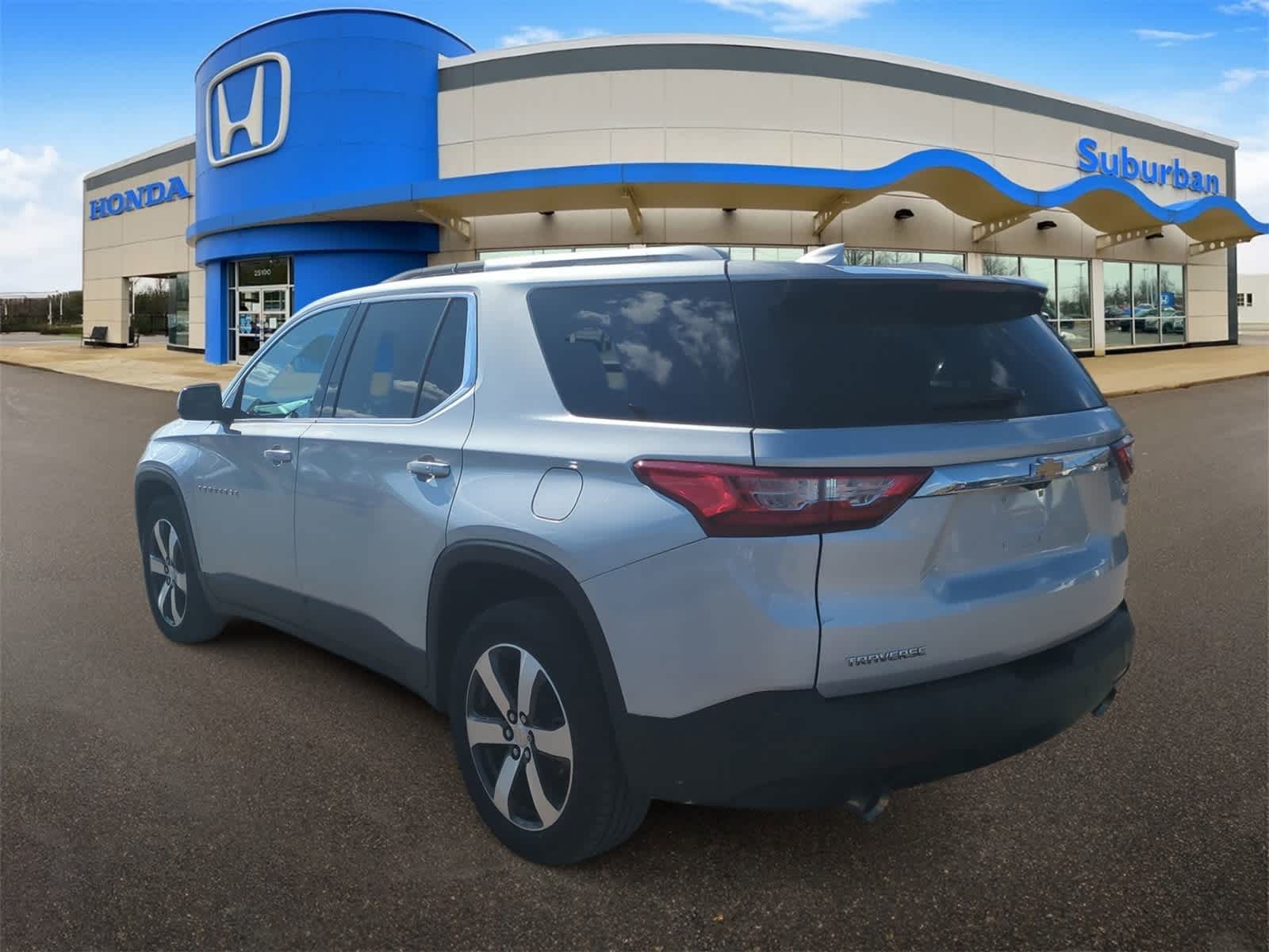 Thumbnail: 2018 Chevrolet Traverse - 6