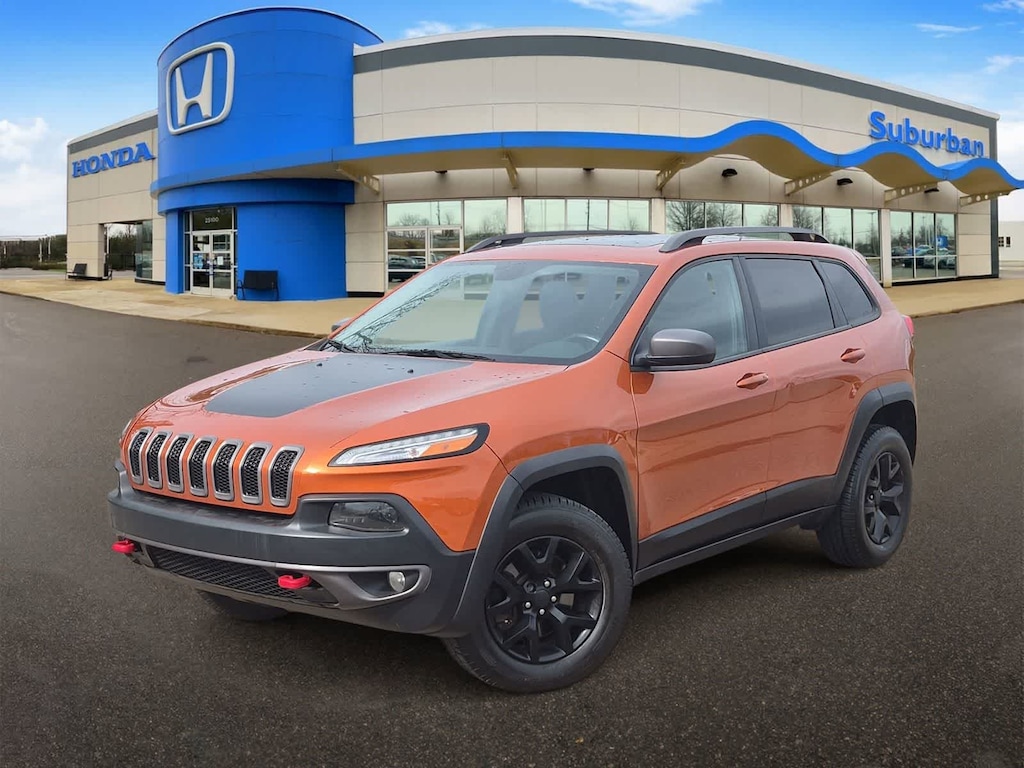 Used 2016 Jeep Cherokee Trailhawk SUV