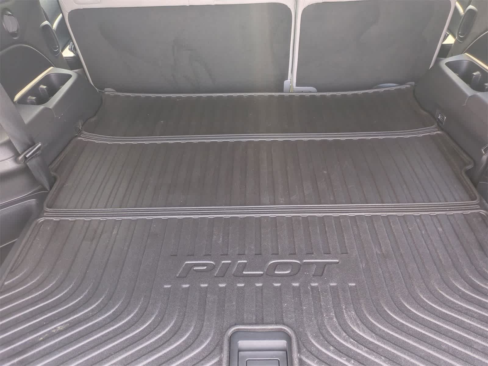 Thumbnail: 2019 Honda Pilot - 34