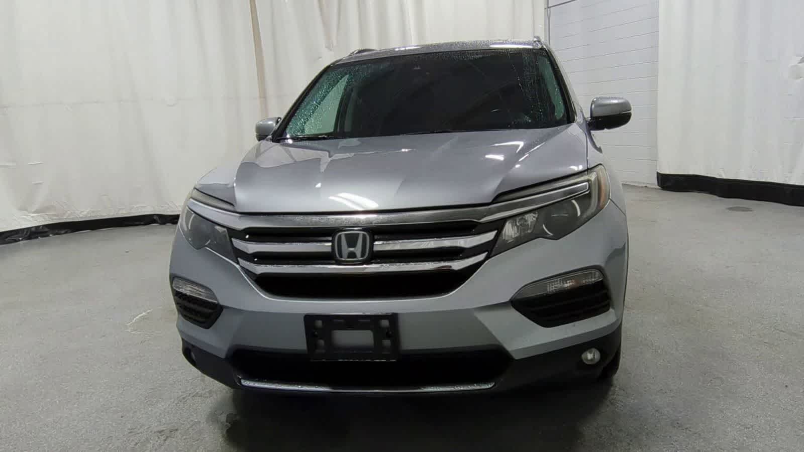 Thumbnail: 2018 Honda Pilot - 3