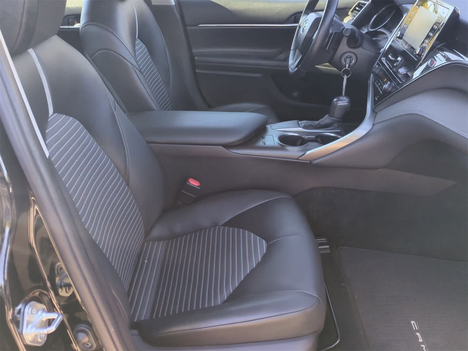 Thumbnail: 2021 Toyota Camry - 21