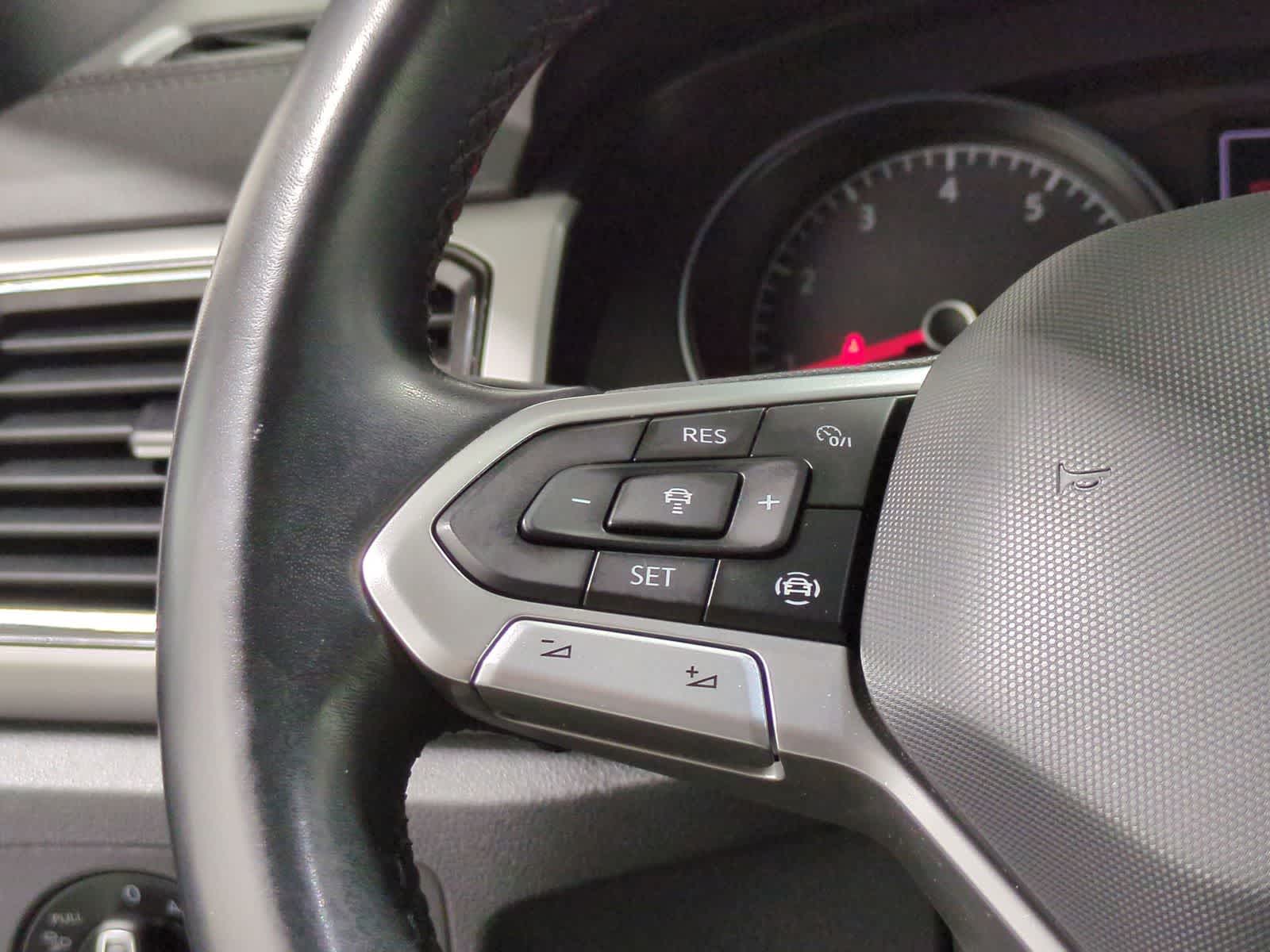 Thumbnail: 2020 Volkswagen Atlas - 25