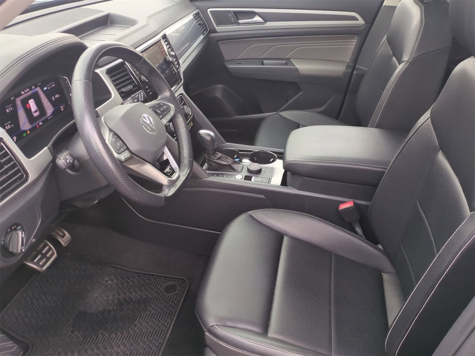 Thumbnail: 2021 Volkswagen Atlas - 17