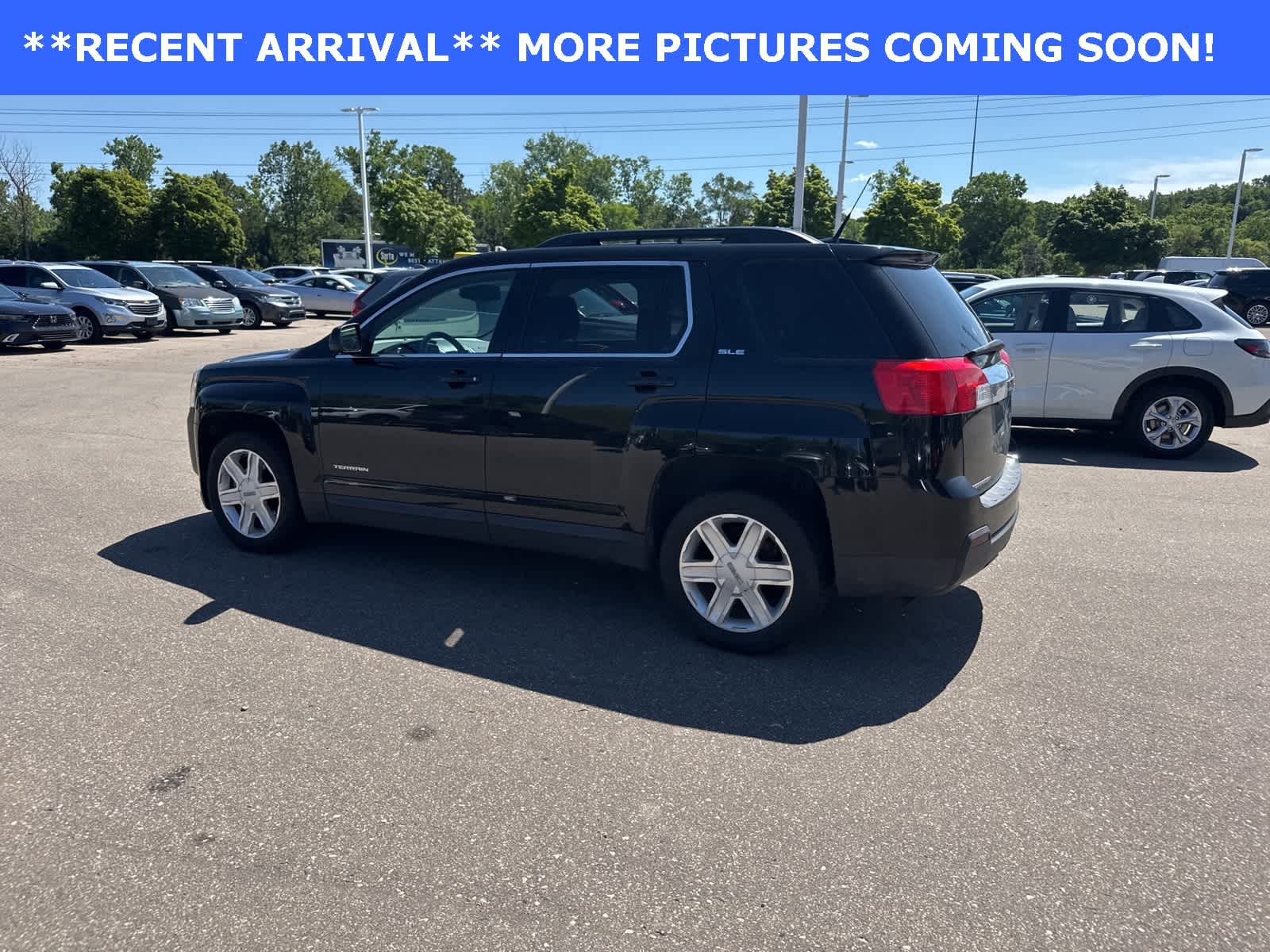 Thumbnail: 2011 GMC Terrain - 9