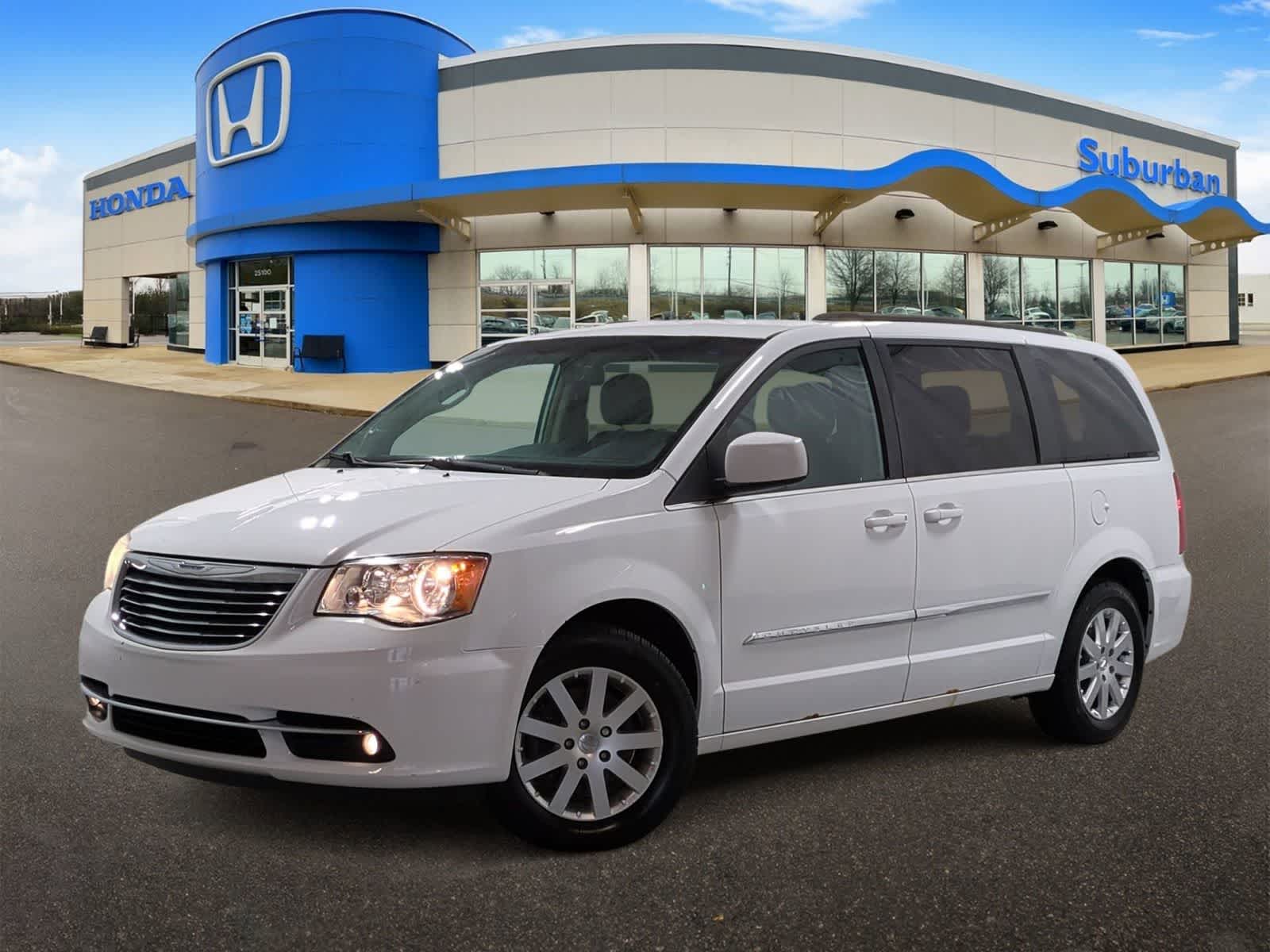 2015 Chrysler Town & Country Touring -
                  Farmington Hills, MI