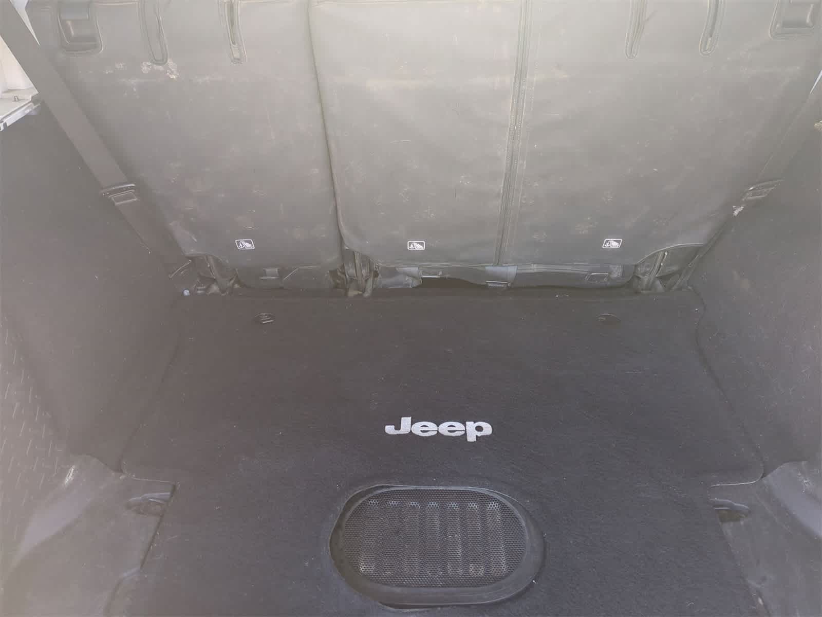 Thumbnail: 2015 Jeep Wrangler - 31