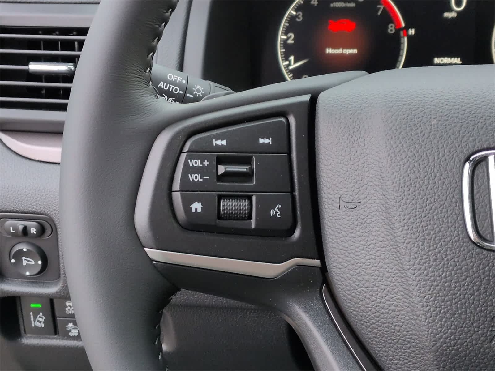 Thumbnail: 2026 Honda Ridgeline - 26