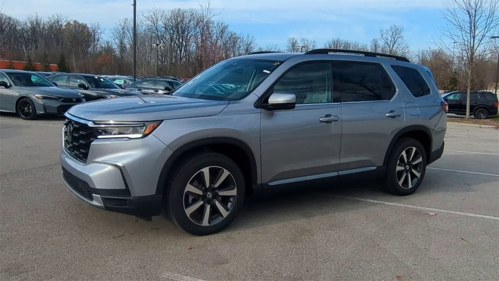 New 2025 Honda Pilot Touring SUV