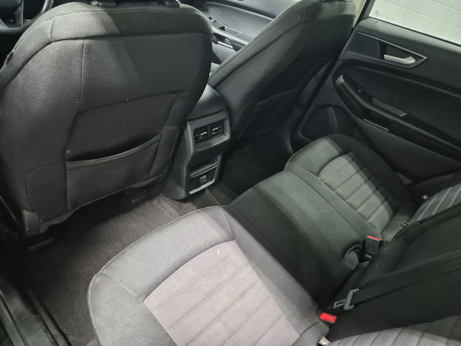 Thumbnail: 2020 Ford Edge - 25