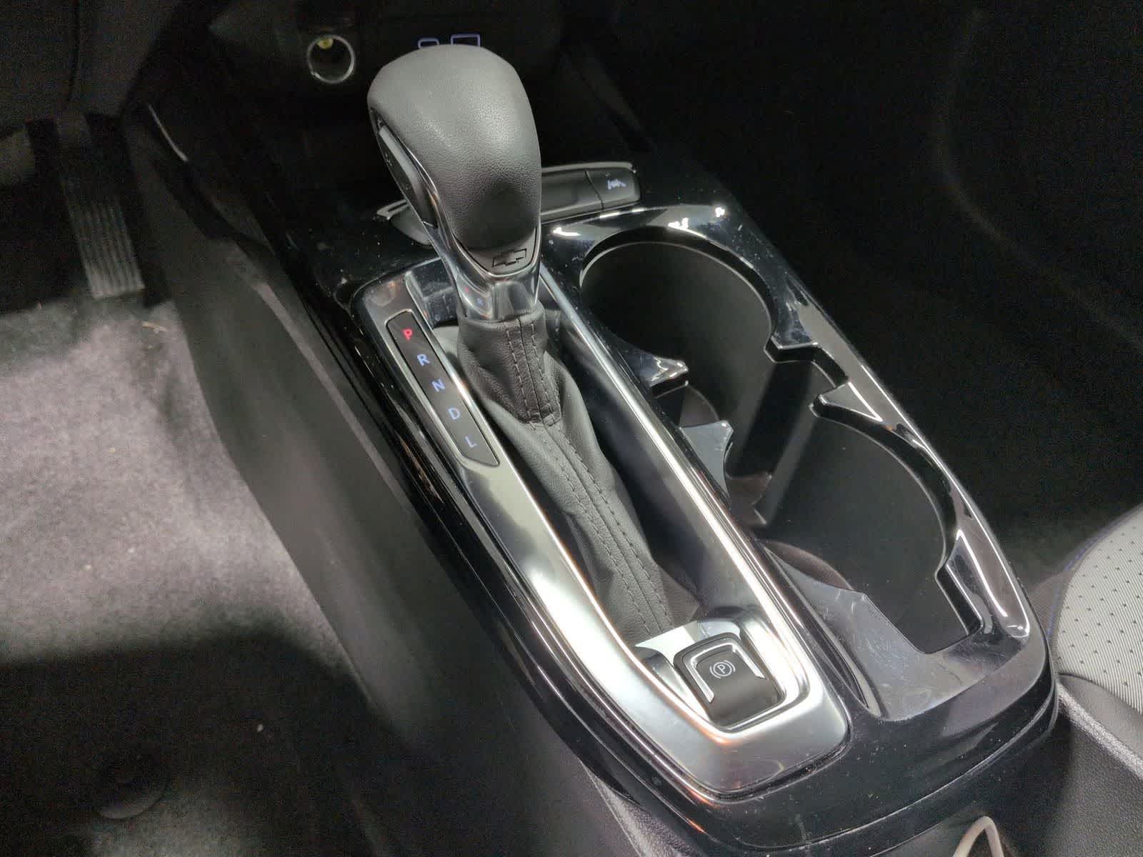 Thumbnail: 2025 Chevrolet Trax - 32