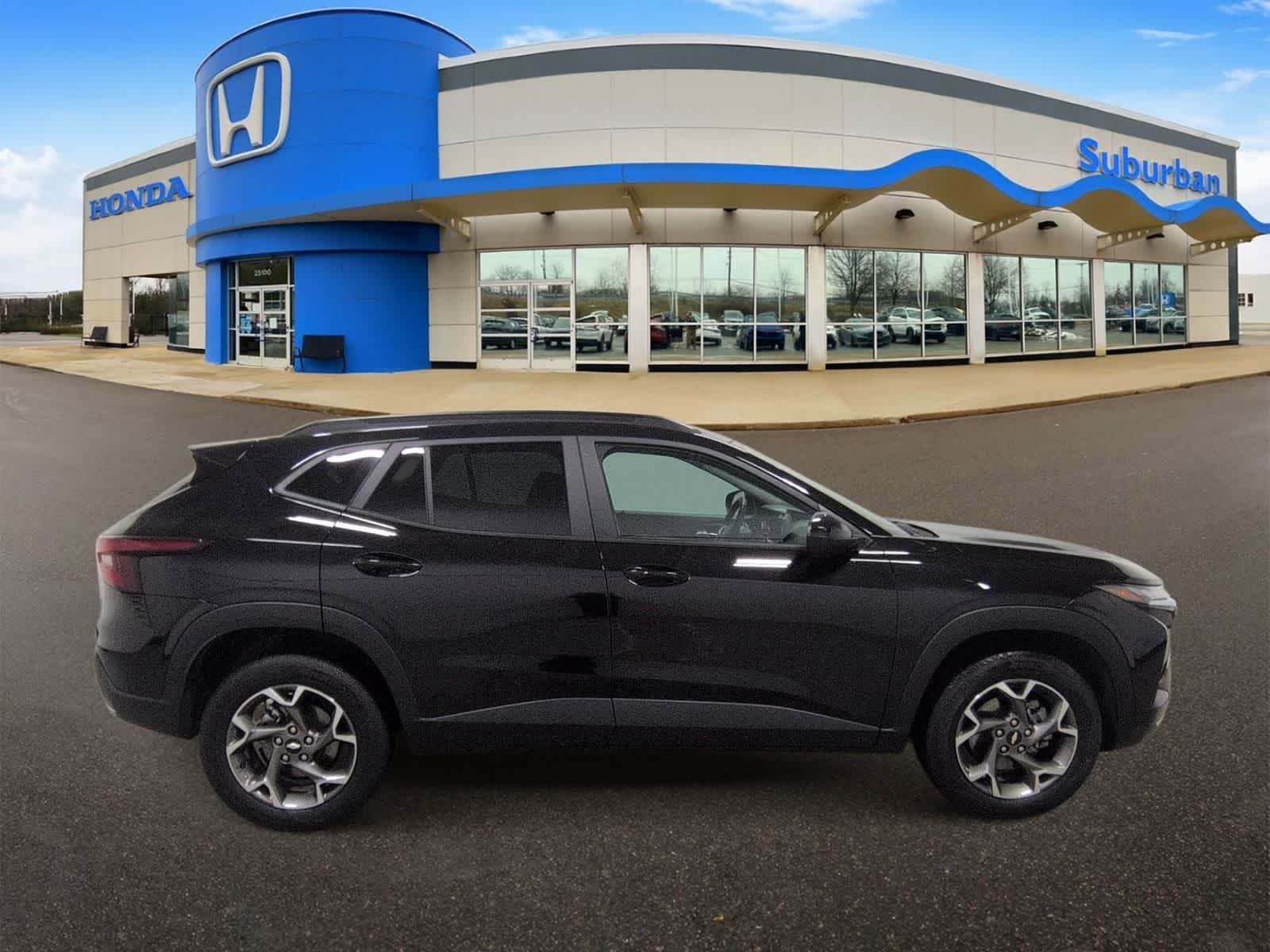 Thumbnail: 2025 Chevrolet Trax - 9