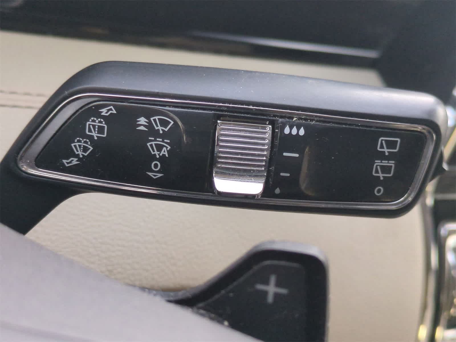 Thumbnail: 2018 Lincoln Navigator - 28