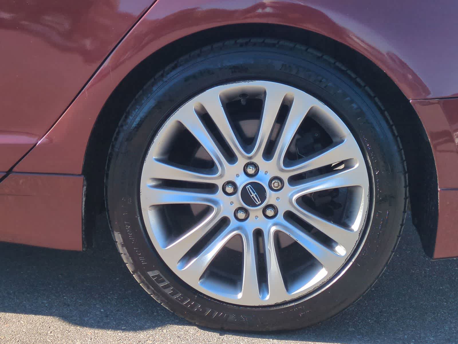 Thumbnail: 2015 Lincoln MKZ - 14