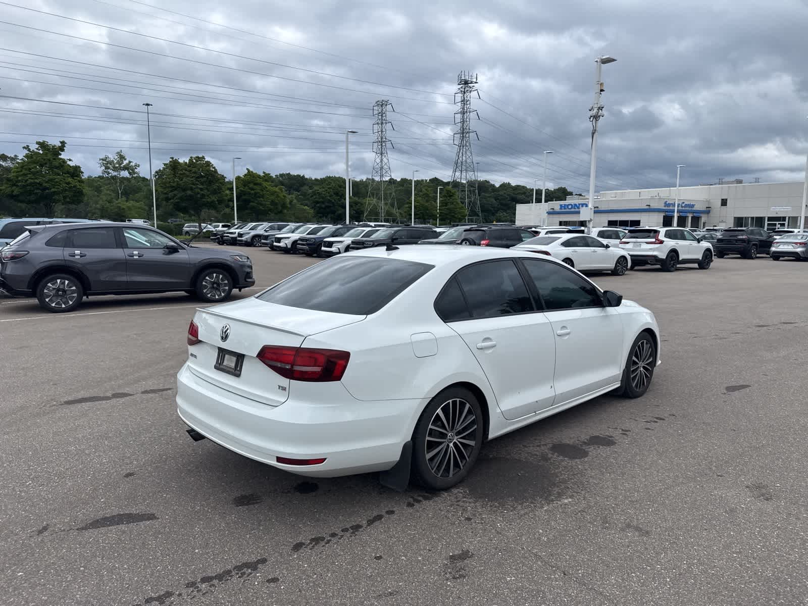 Thumbnail: 2016 Volkswagen Jetta - 17