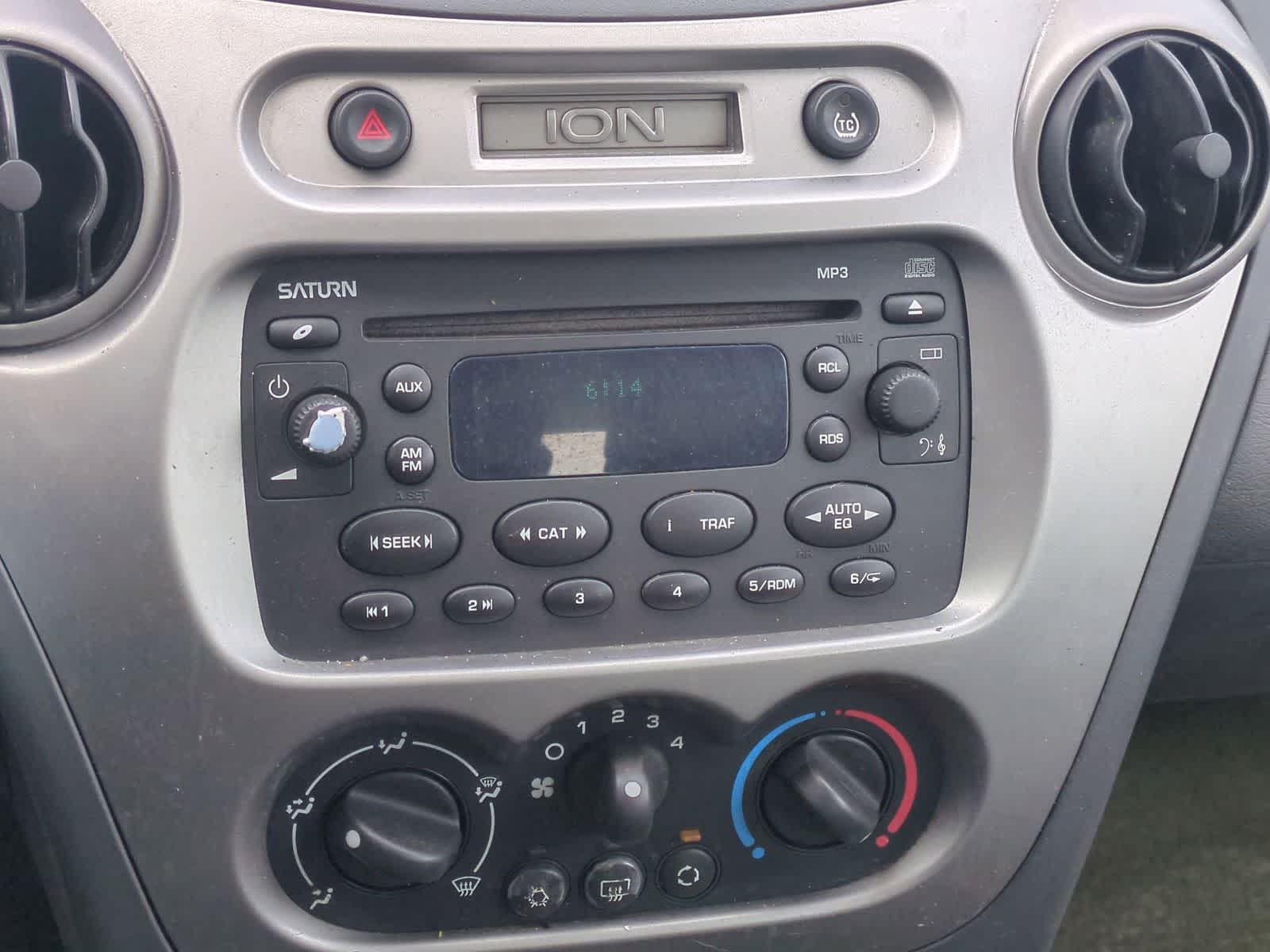 Thumbnail: 2004 Saturn Ion - 27