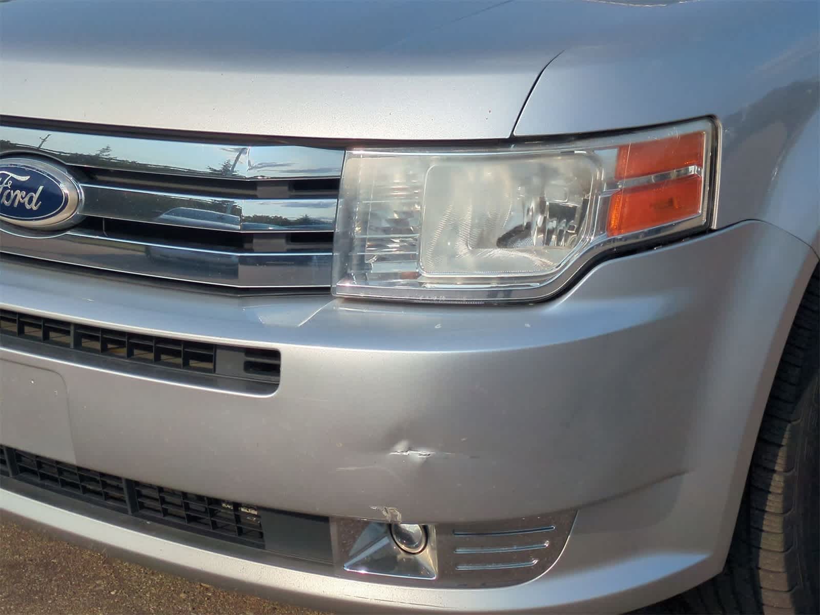 Thumbnail: 2011 Ford Flex - 11