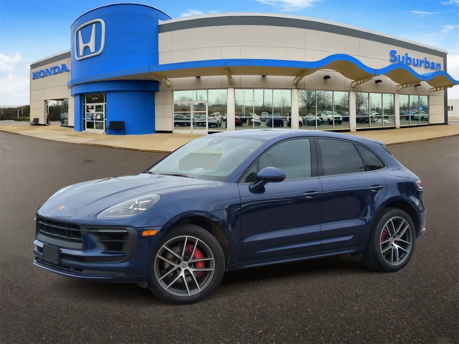 2022 Porsche Macan S -
                  Farmington Hills, MI
