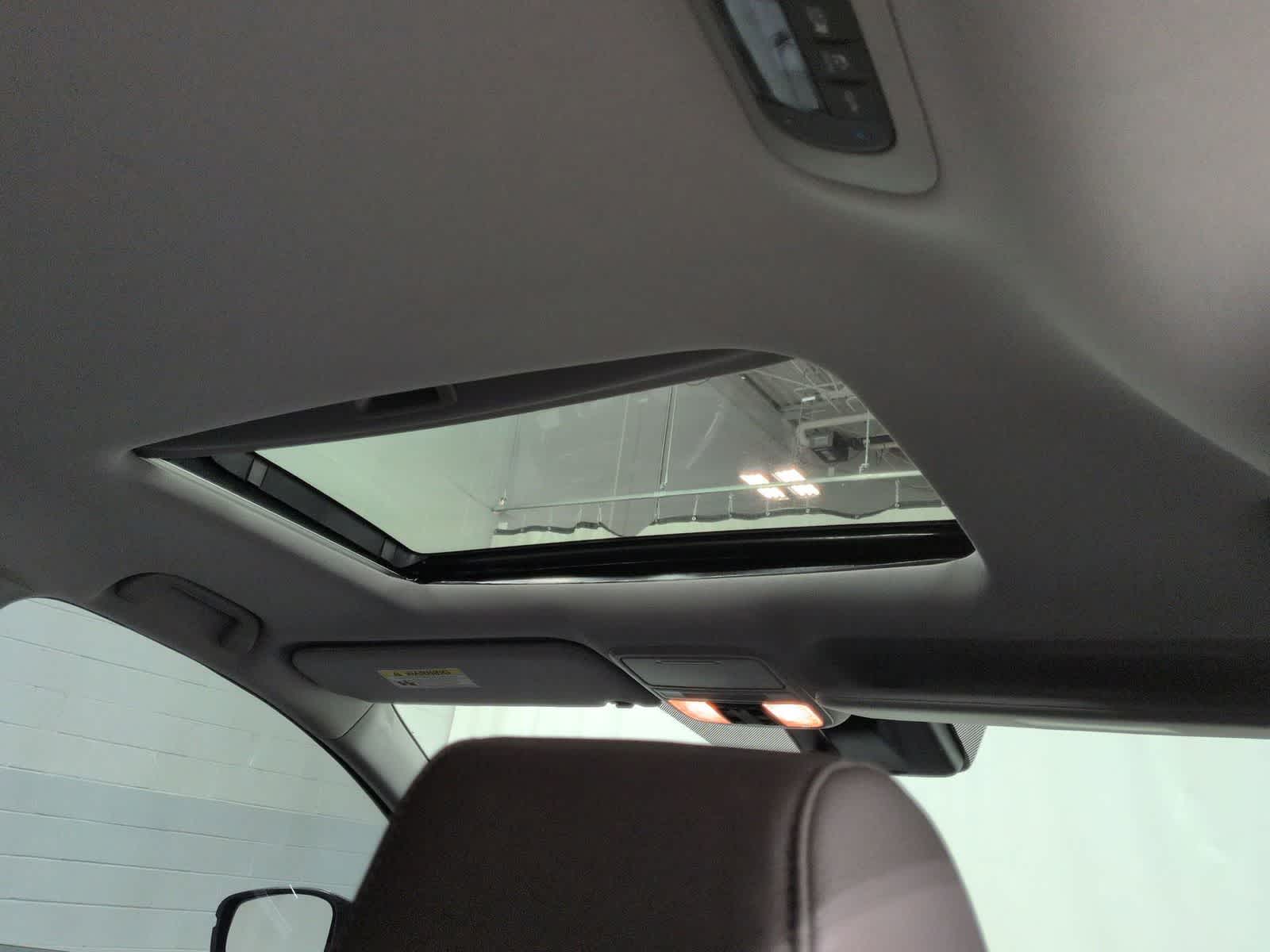 Thumbnail: 2018 Honda Odyssey - 22