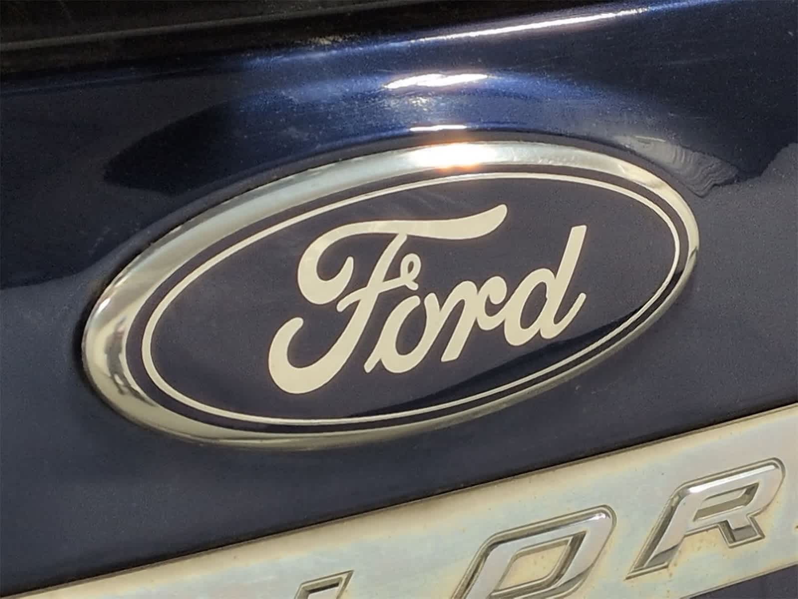 Thumbnail: 2012 Ford Explorer - 12