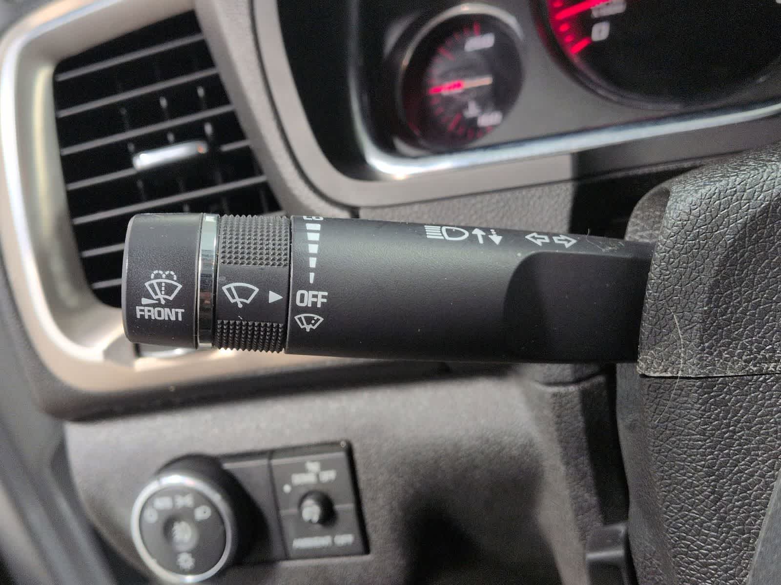 Thumbnail: 2013 GMC Acadia - 28