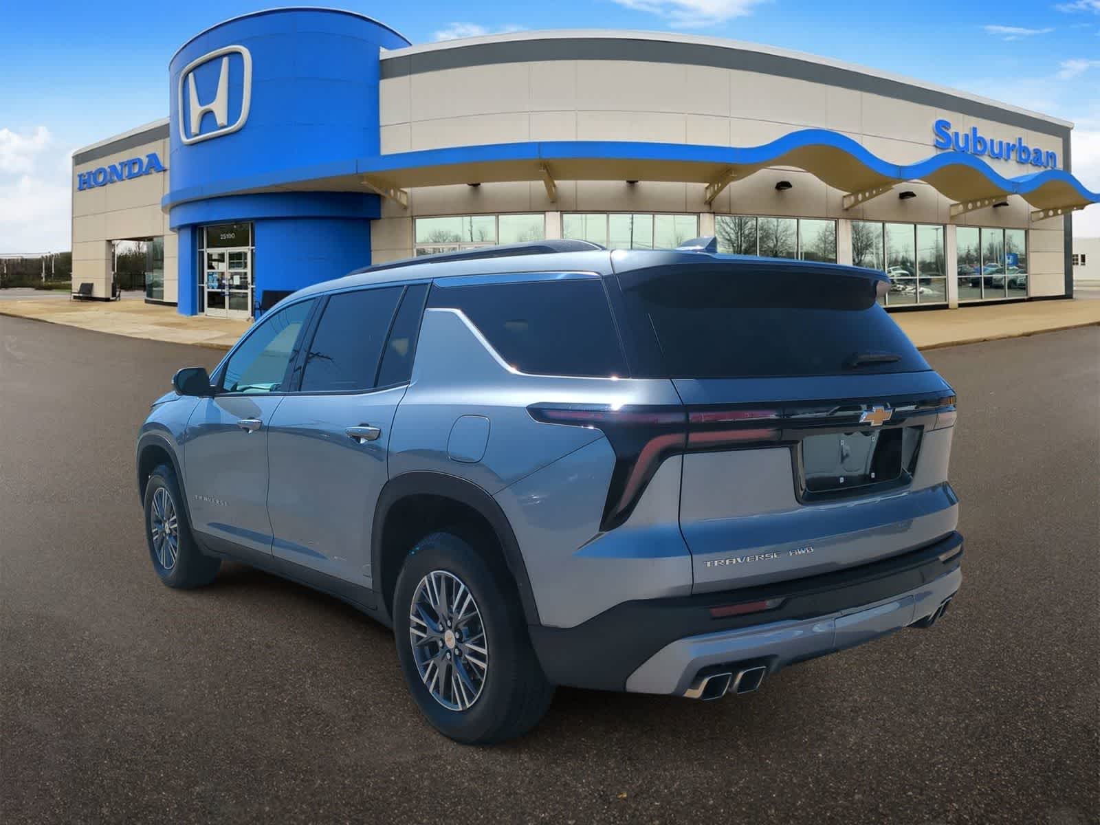 Thumbnail: 2025 Chevrolet Traverse - 6