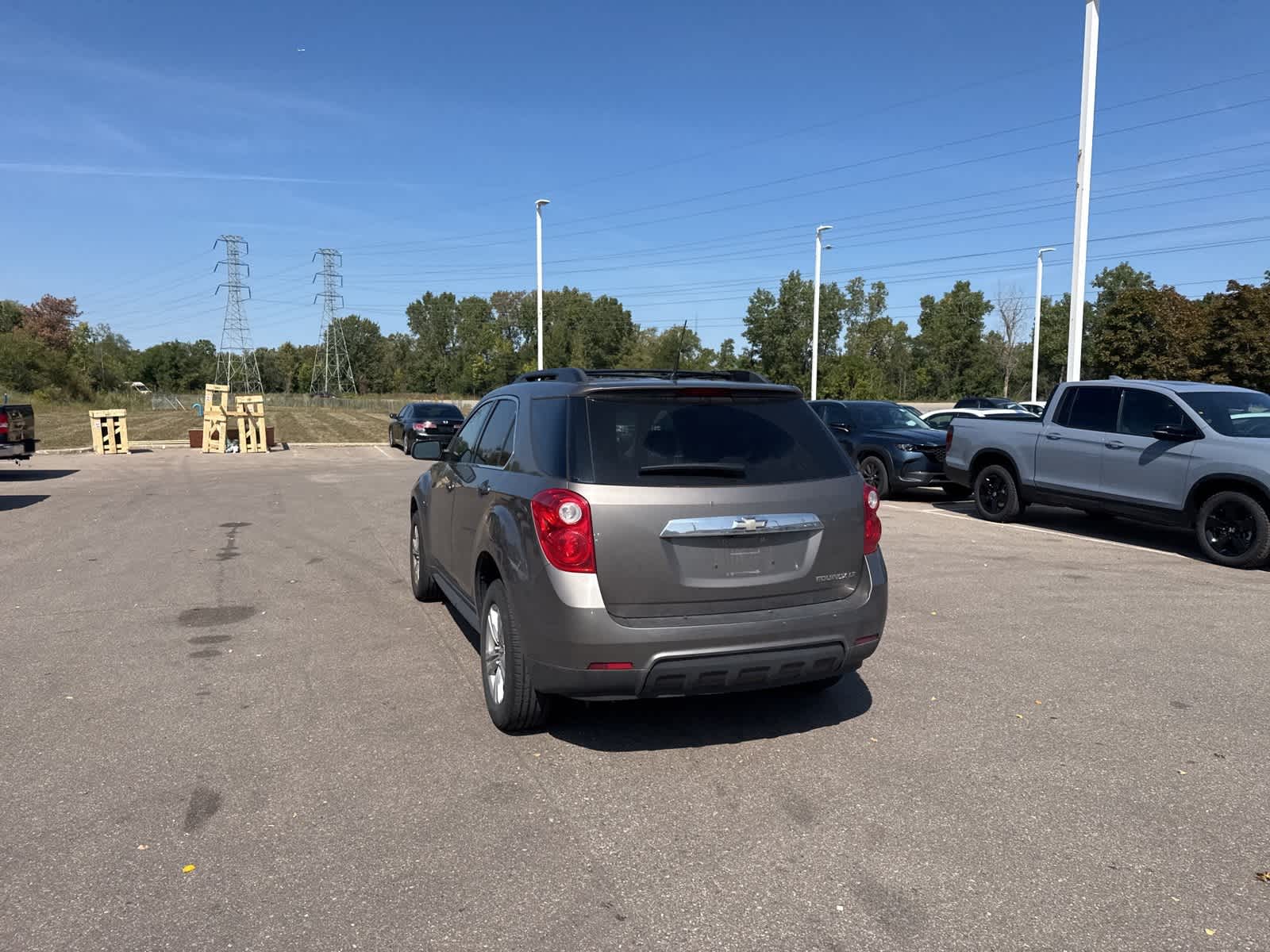 Thumbnail: 2011 Chevrolet Equinox - 17