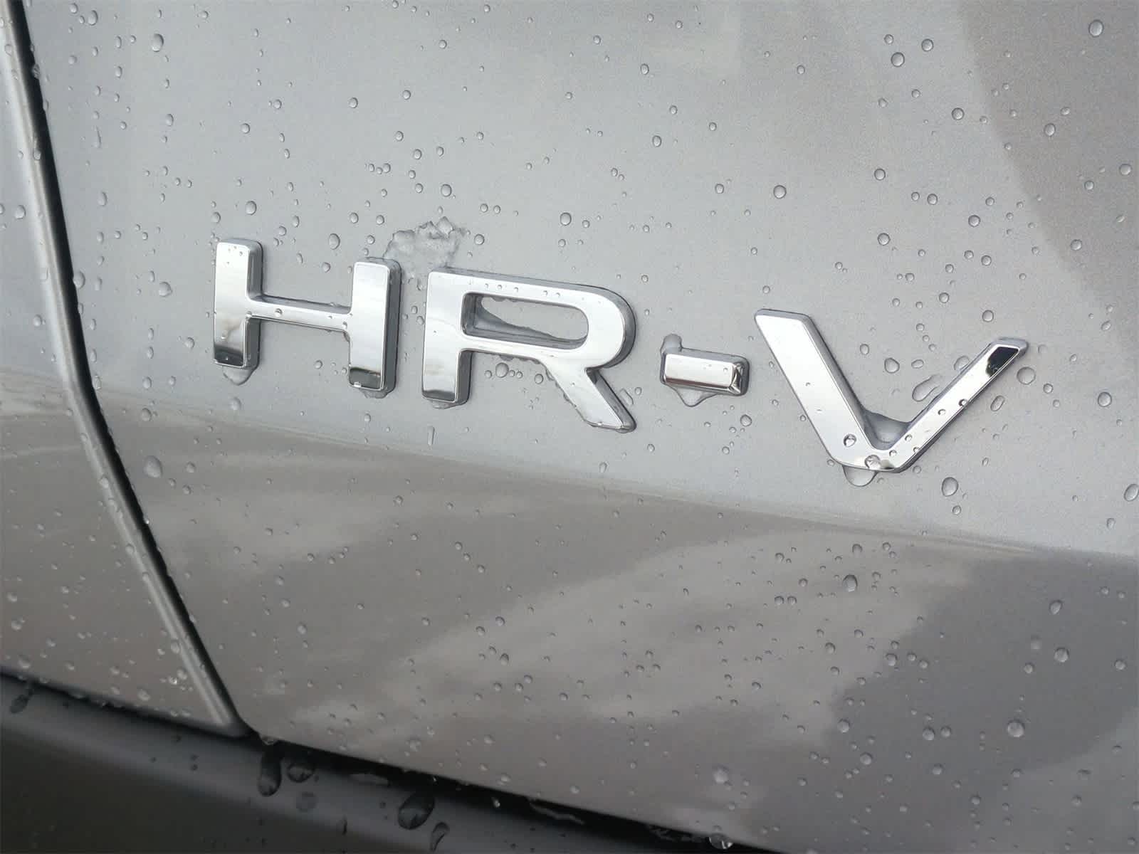 2025 Honda HR-V LX 13
