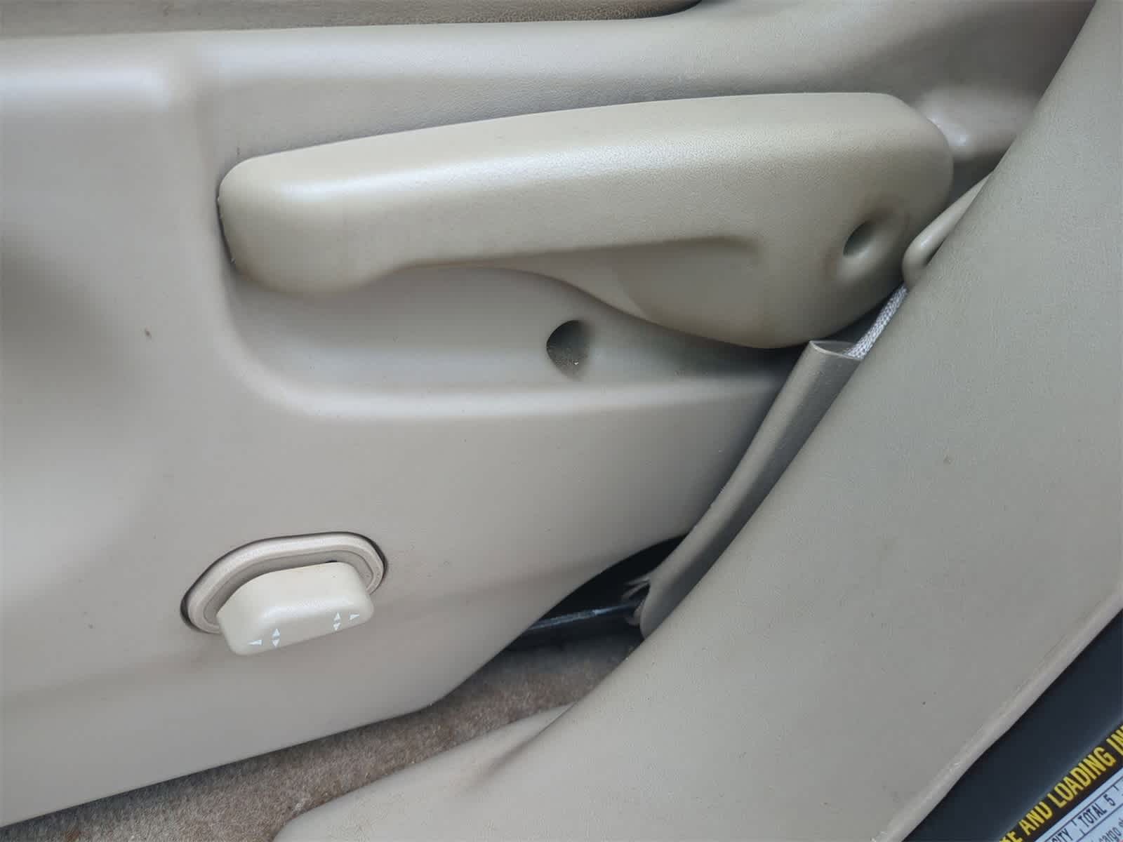 Thumbnail: 2005 Buick Rendezvous - 17
